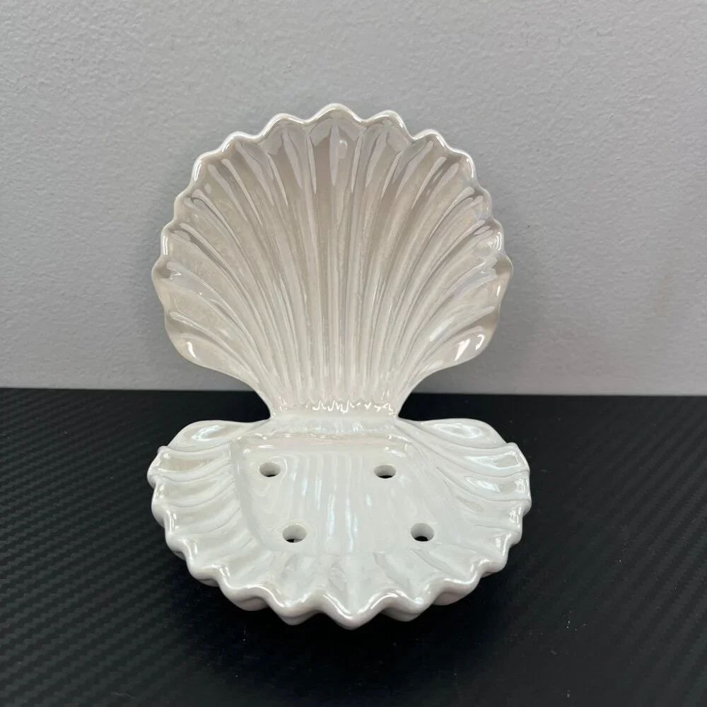 NEW Bath & Body Works Clam Shell Soap Holder Iridescent Seashell